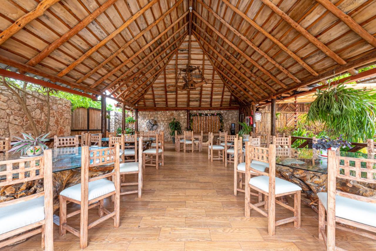 Vista De Aguilas Ecolodge Pedernales Luaran gambar