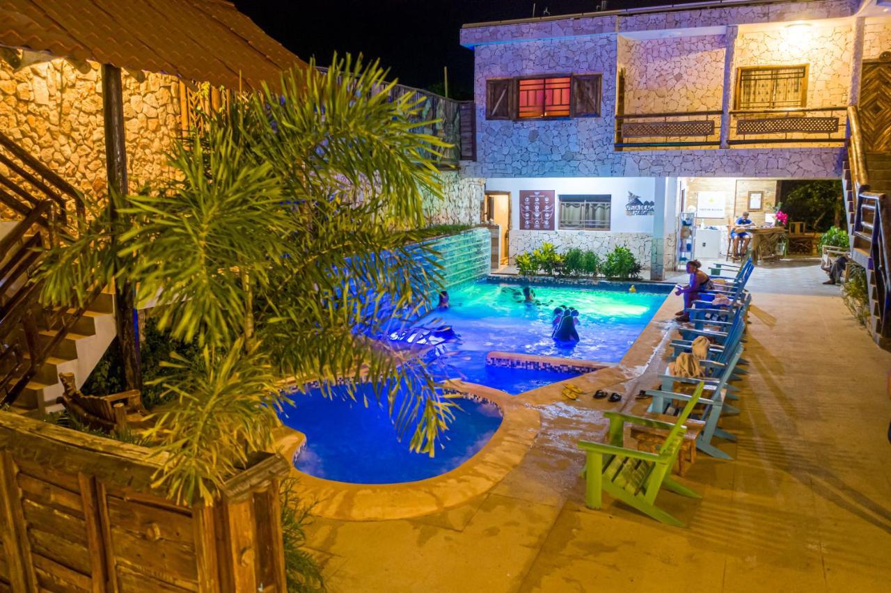 Vista De Aguilas Ecolodge Pedernales Luaran gambar